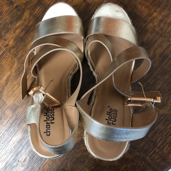 Gold strapped wedges - Picture 4 of 4